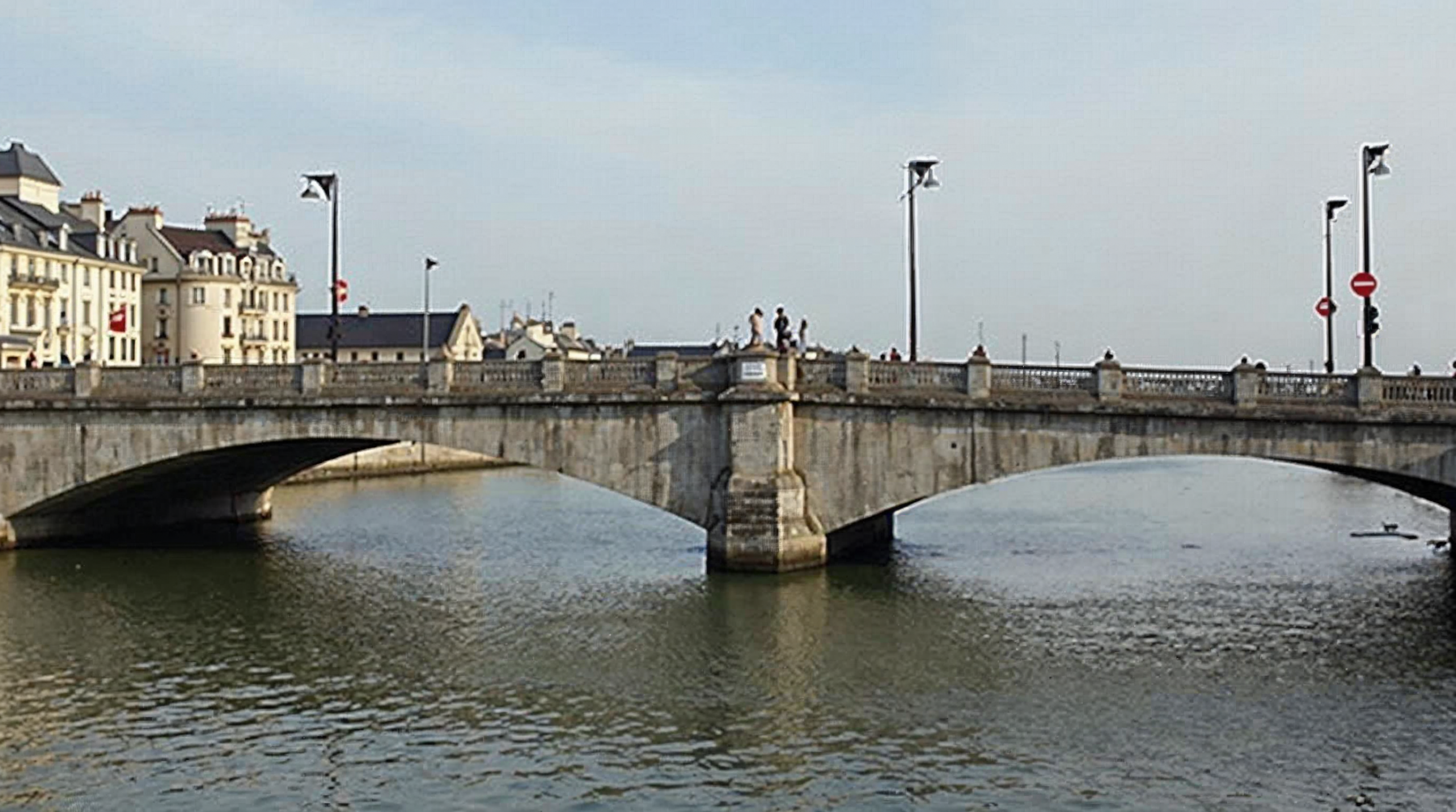 Se Déplacer Bordeaux Métropole diffuse une alerte dédiée au Pont d'Aquitaine