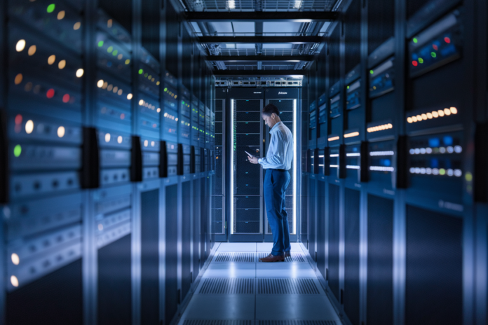 Fsas Technologies lance ETERNUS EP300, un stockage conçu pour l'IA et les applications critiques